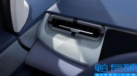 吉利纯电小型SUV几何E上市:8.68万起、能跑400公里