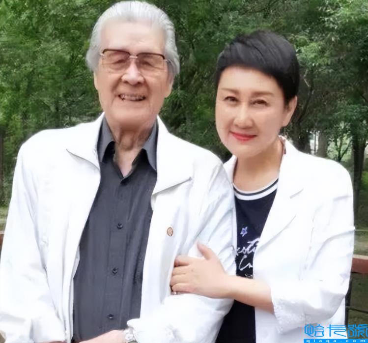 蓝天野是张凯丽的老公吗?张凯丽和蓝天野是什么关系呢?