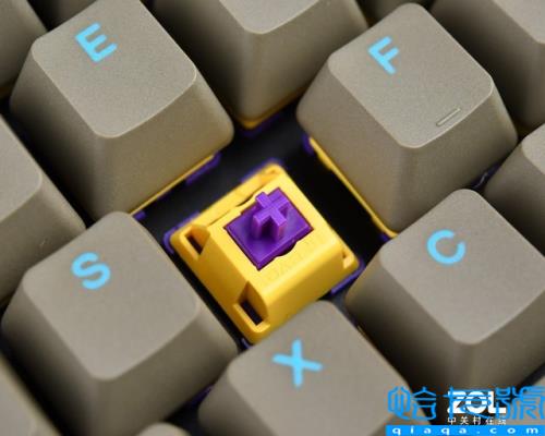 机械键盘黑轴红轴青轴茶轴区别(红轴和青轴哪个手感好)