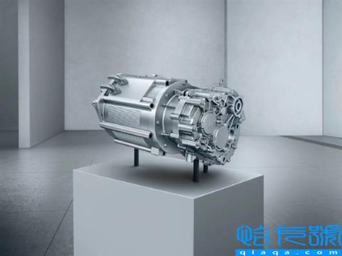 何小鹏秀世界上最小的汽油发动机：0.5匹马力 声浪巨大