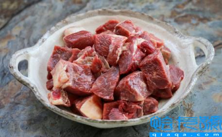 煮牛肉放什么调料比较好吃还香(煮牛肉加什么佐料去腥容易烂)
