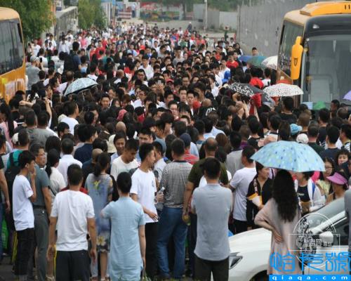 高考制度得到恢复是哪一年(恢复高考制度的背景和意义)