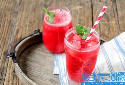 西瓜汁可以加雪碧喝吗(西瓜汁加雪碧好喝吗)