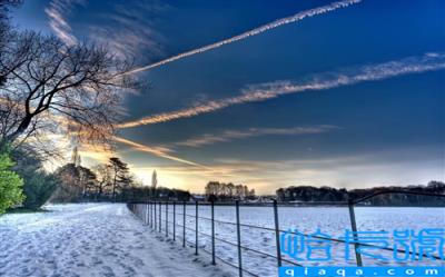 描写旅游心情的句子(形容旅游心情的唯美句子)