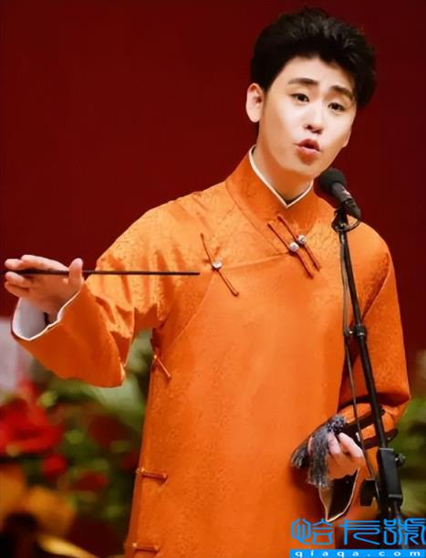 张云雷事件坠台是怎么回事?张云雷为什么会从站台掉下去