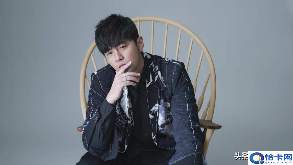 中国殿堂级歌手排名黄家驹（中国乐坛地位最高的人）