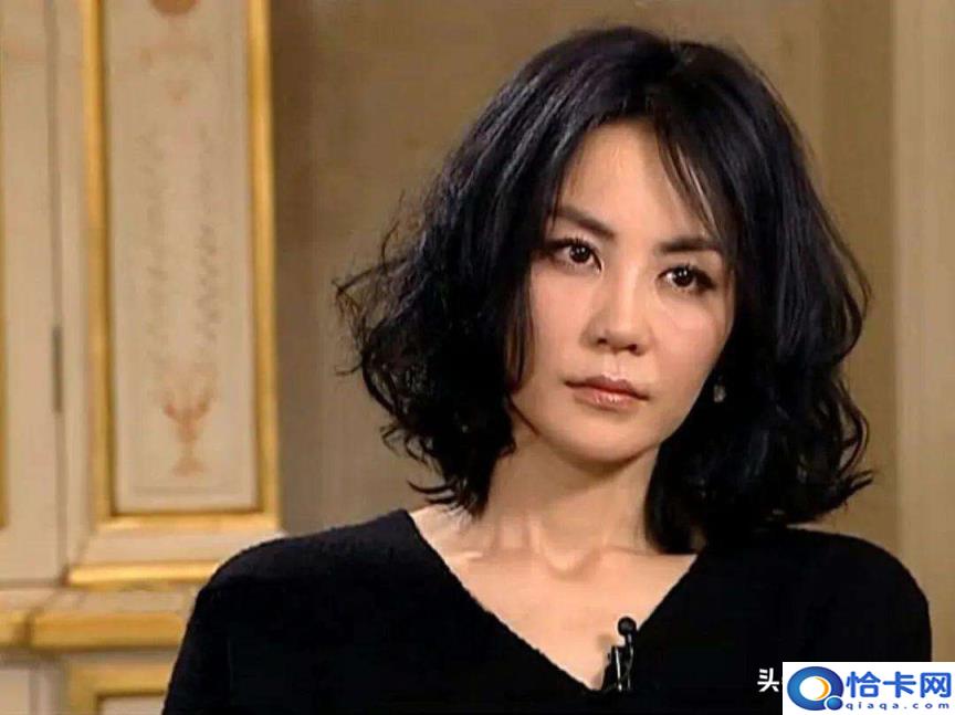 中国殿堂级歌手排名黄家驹（中国乐坛地位最高的人）