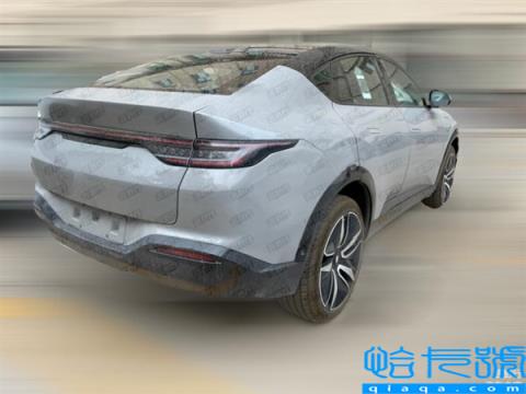 恒驰6量产版测试车遭曝:比亚迪驱逐舰05“同款”尾灯装车