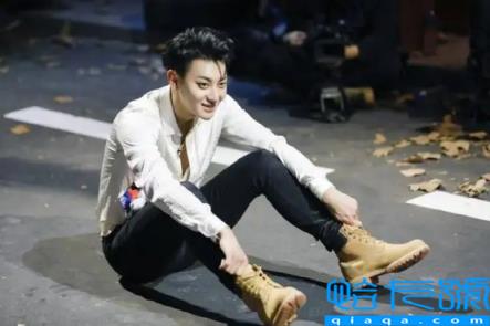 娱乐圈10位90后“土豪“明星（任嘉伦片酬价目表）