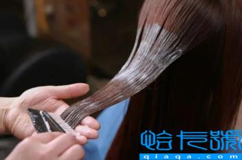 2022大学军训管头发颜色吗(大学军训能不能染头发)