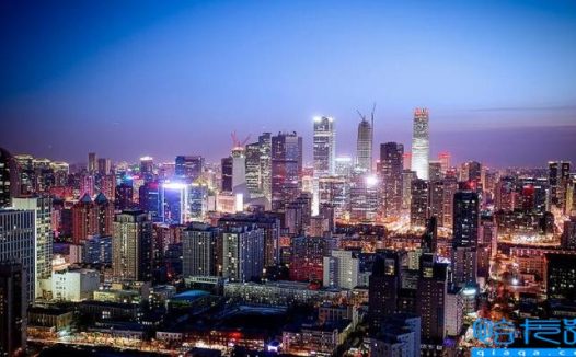 北京在多少纬度多少经度(北京的纬度是多少度)