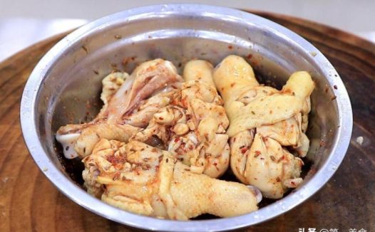 描写湖的古诗句有哪些(描写湖的诗句古诗)